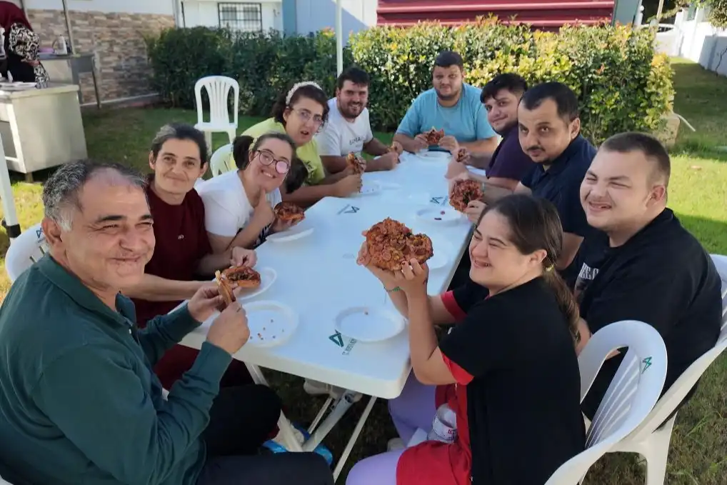 Mersin’de Engelsiz Yaşam Etkinlikleri Lezzetle Şenlendi