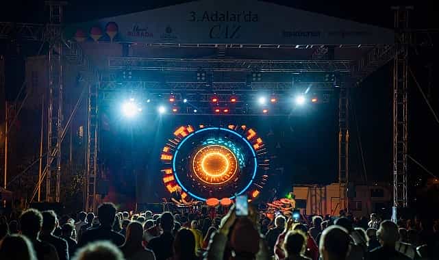 istanbul gencligi beyazitta bulusuyor