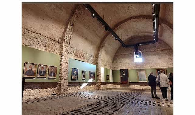 bakirkoy belediye tiyatrosu yeni yilda ibb baruthane sahnesinde