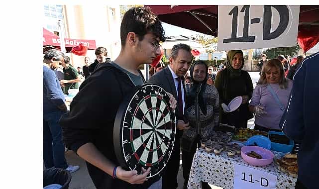baskan yardimcisi baytekin unal aysal anadolu lisesi kermesine katildi