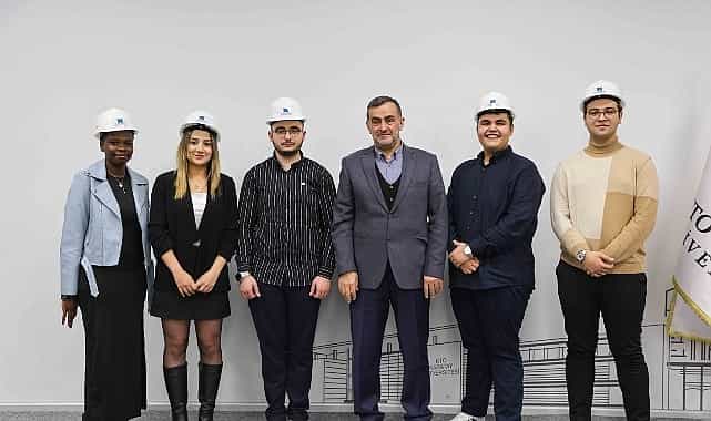 meslege ilk adim kto karatay universitesi ogrencileri baretlerini takti