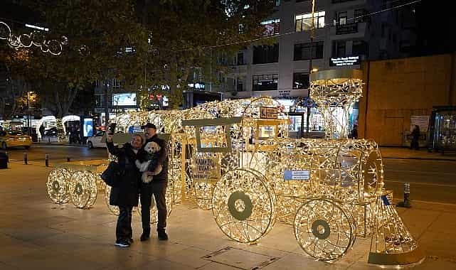 yeni yilin en isiltili adresi kadikoy