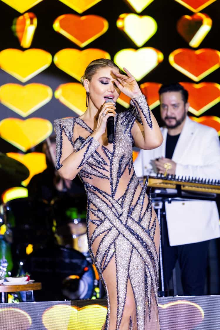 Gülben Ergen, İzmir konseriyle yeni yıla girdi