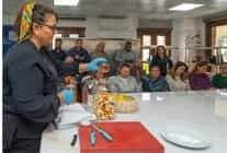 meslek fabrikasinda sirke yapiminin inceliklerini ogrendiler