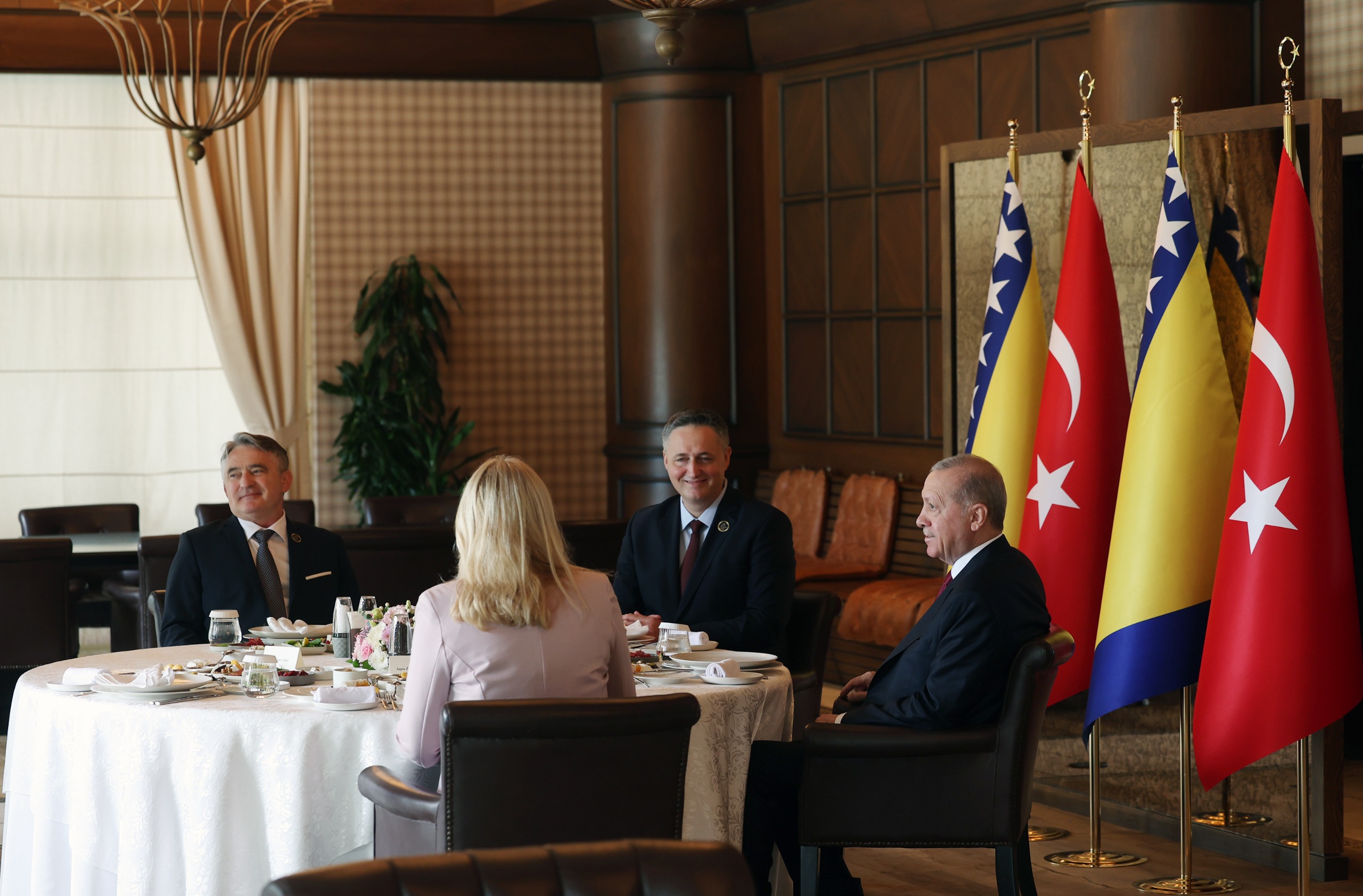 ADF bosna herkes uyeleri gorusmesi galeri