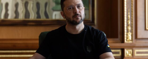 ZELENSKIY BARIS ICIN MUCADELE EDIYORUZ 1091722 324084 scaled