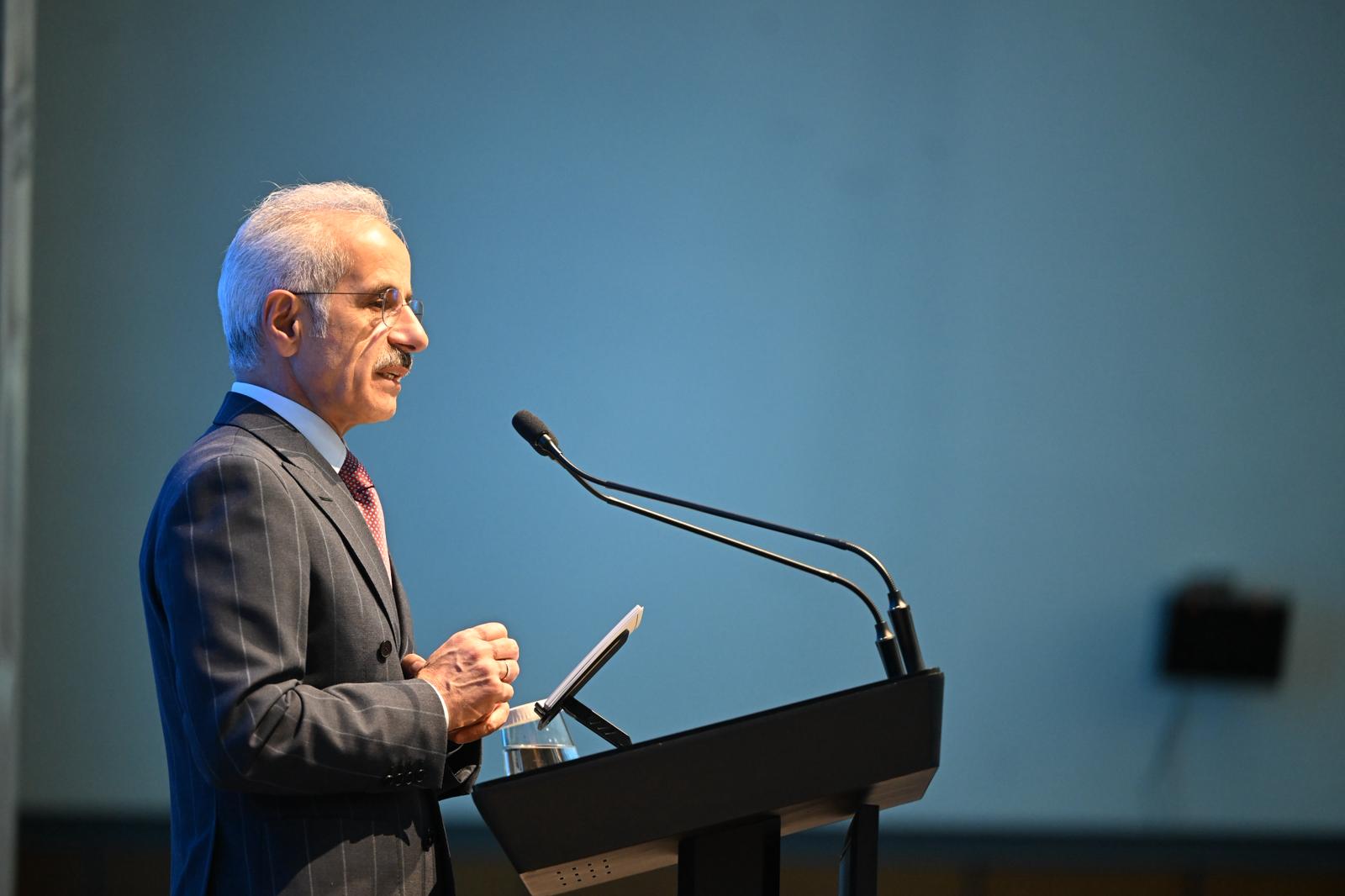 BAKAN URALOGLU TURKSAT 7A ICIN IHTIYAC 1309455 389266