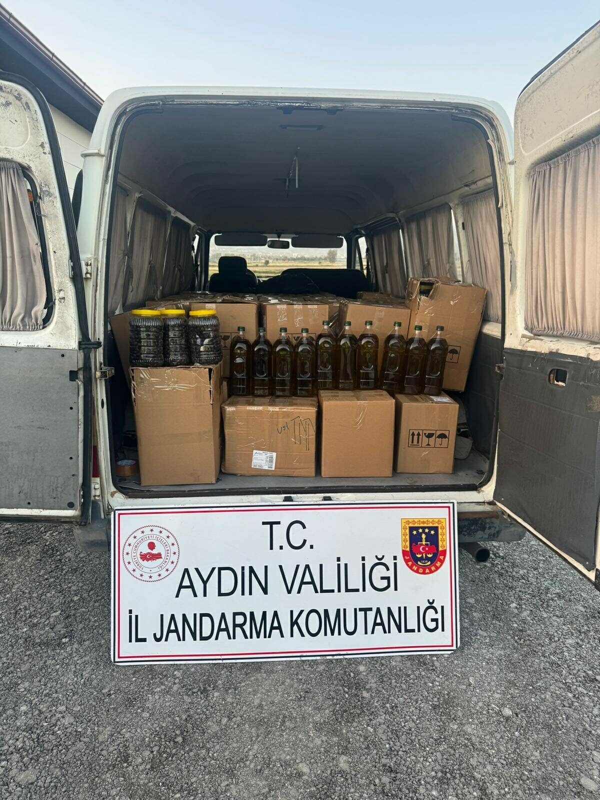 Aydın’da Sahte Zeytinyağı Operasyonu: 1560 Litre Ürün Ele Geçirildi 1 BIN 560 LITRE TAGSISTAKLIT ZEYTINYAGI E 1308231 388915