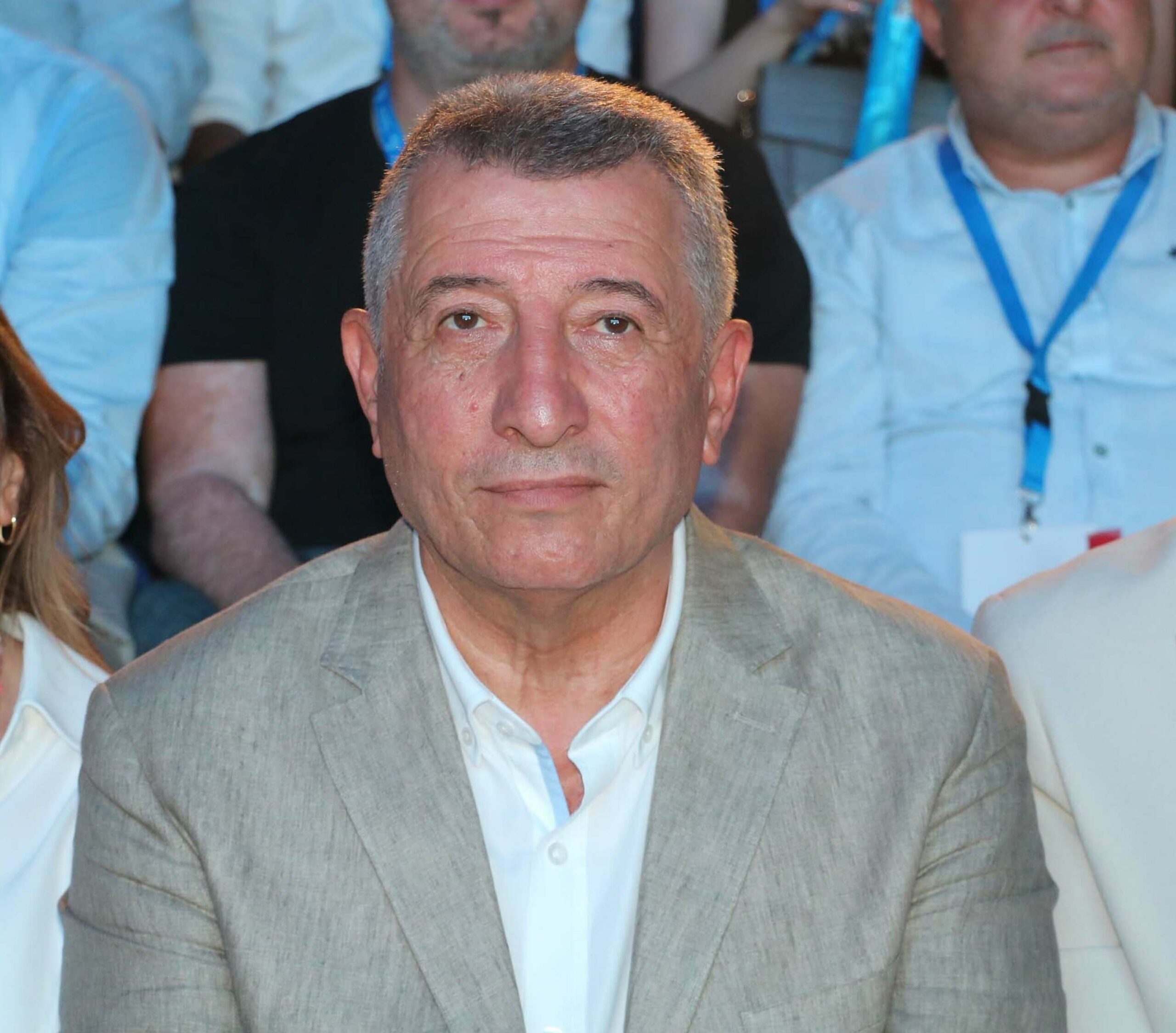GUZELBAHCE BELEDIYE BASKANI GOZALTINA AL 1331587 395632 scaled