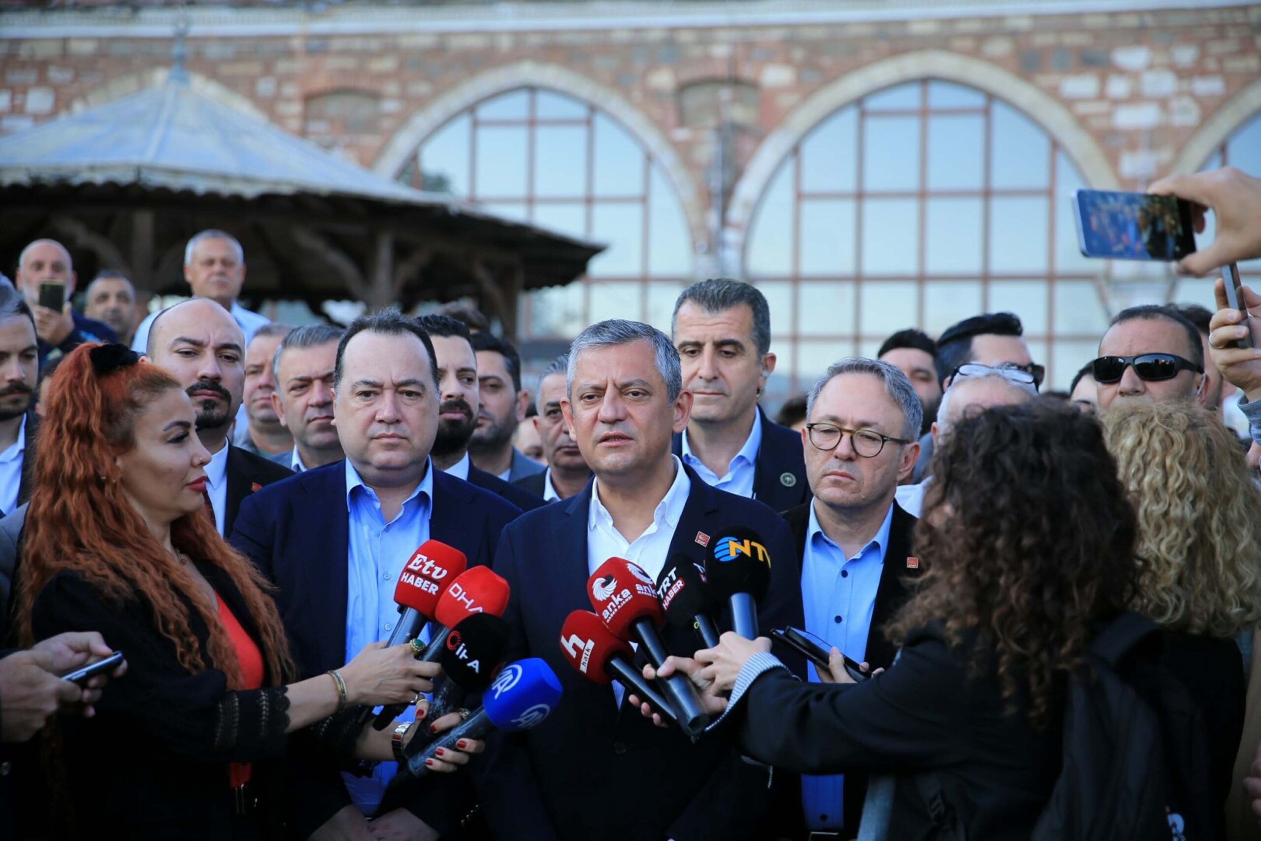 Özgür Özel’den ‘Yeni Parti’ İddialarına Yanıt: Atatürk’ün Partisine Sahip Çıkacağız 1 OZGUR OZEL ATATURKUN PARTISINE SAHIP C 1333183 396088 scaled