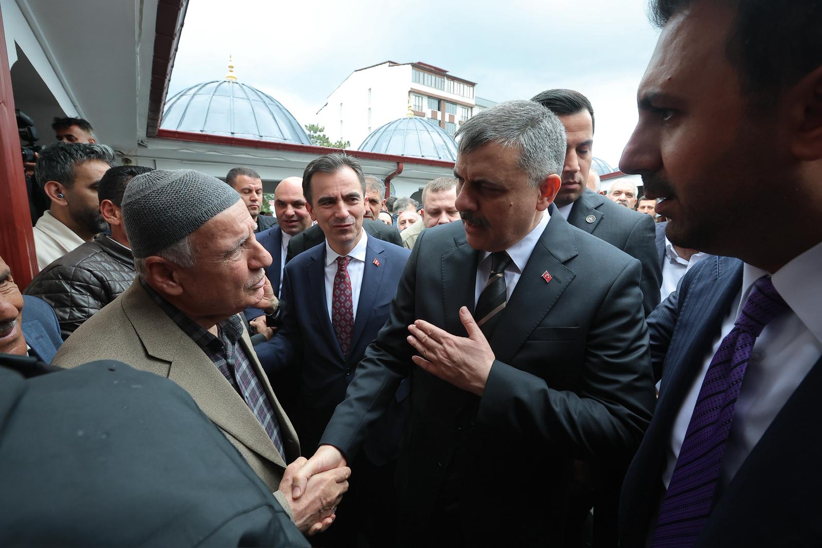 İçişleri Bakanı Çiftçi’den Bitlis’e Ziyaret: “Huzur ve Güvenlik İçin Kararlılıkla Çalışmaya Devam Edeceğiz” 1 WhatsApp Image 2026 05 16 at 12.32.54 4
