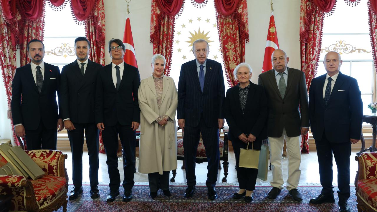 Cumhurbaşkanı Erdoğan Merhum Başbakan Adnan Menderes Ve Dava Arkadaşlarından Bakanların Ailelerini Kabul Etti 1 erdogan 2464193