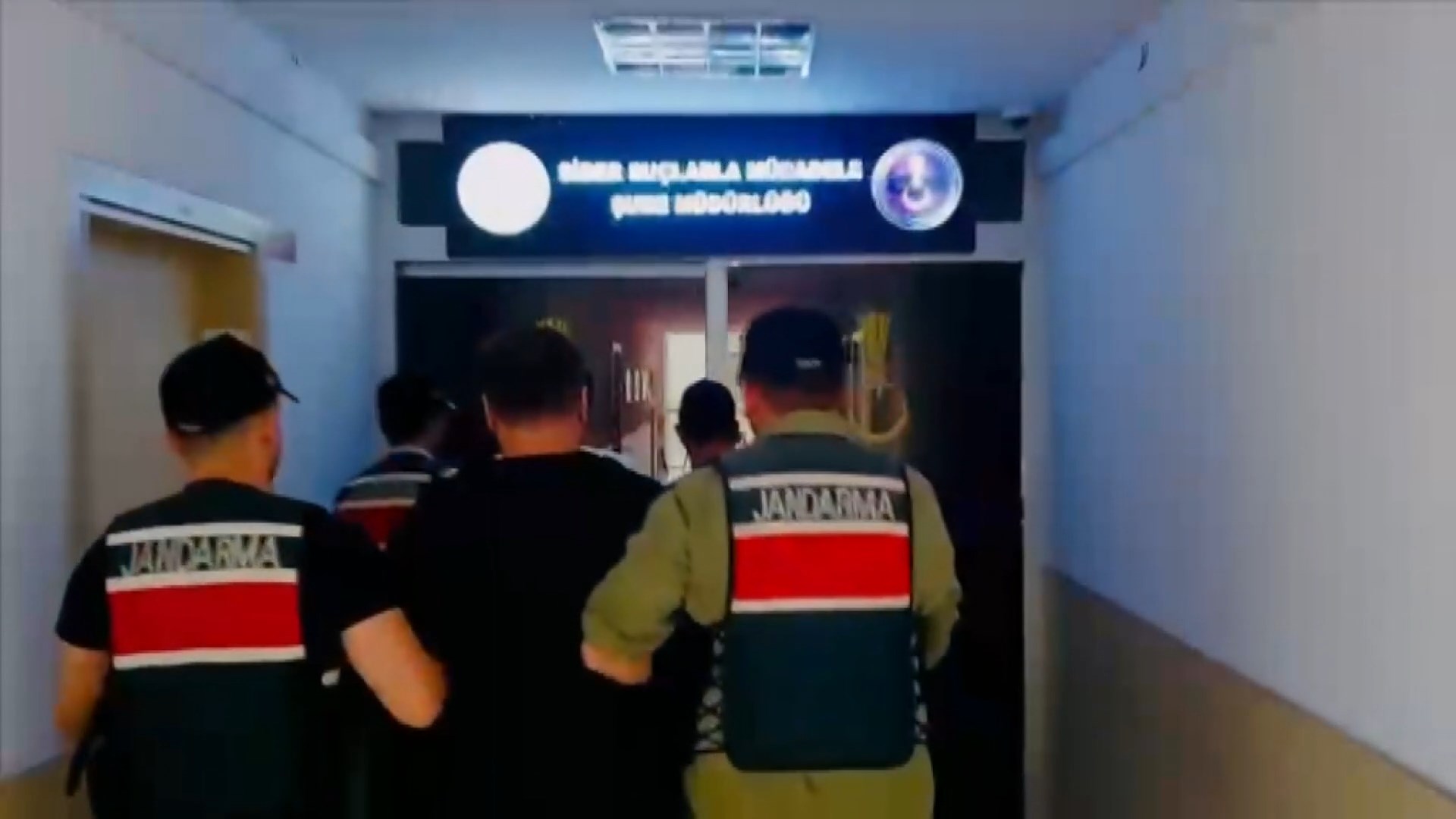İstanbul’da 17,9 Milyar Liralık Kara Para Operasyonu: Ödeme Şirketine El Konuldu 1 ISTANBULDA YASA DISI BAHIS GELIRLERINI 1473060 438286